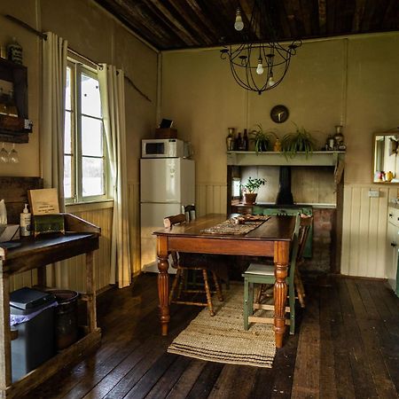 Cosy Farmstay: Green Cabin At Whispering Woods Beedelup Экстерьер фото