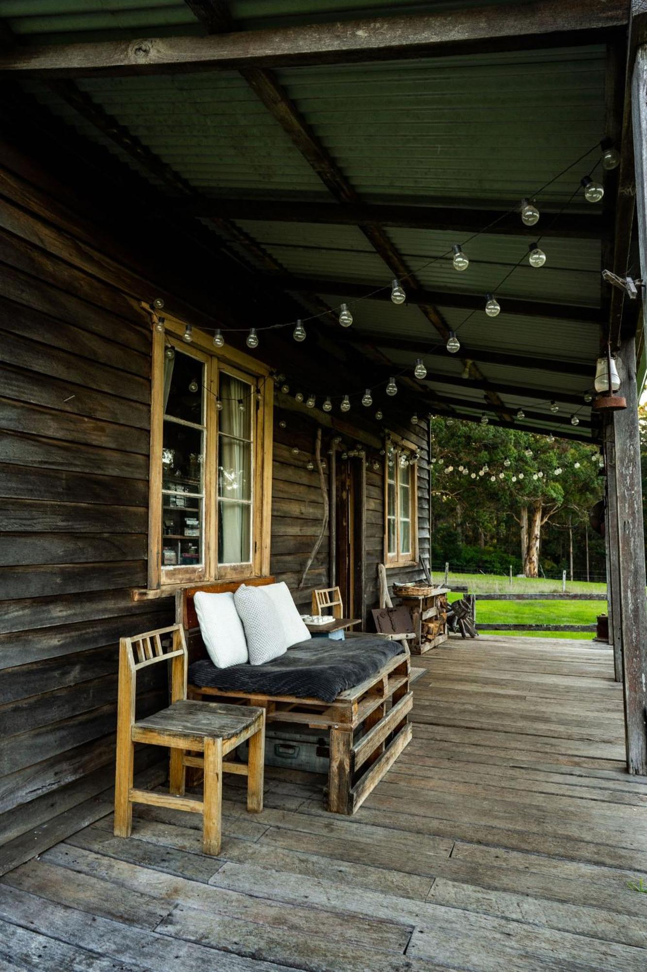 Cosy Farmstay: Green Cabin At Whispering Woods Beedelup Экстерьер фото