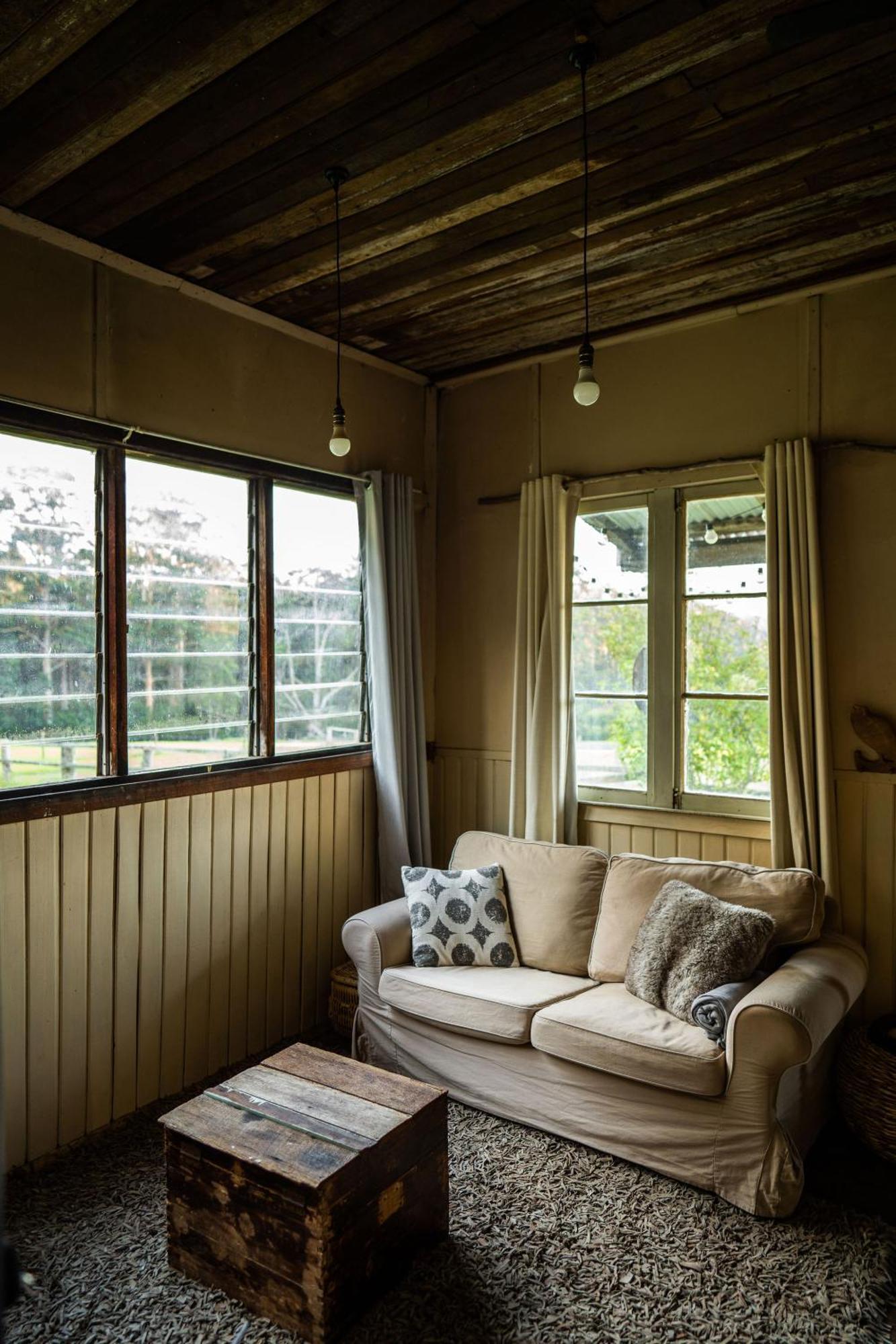 Cosy Farmstay: Green Cabin At Whispering Woods Beedelup Экстерьер фото