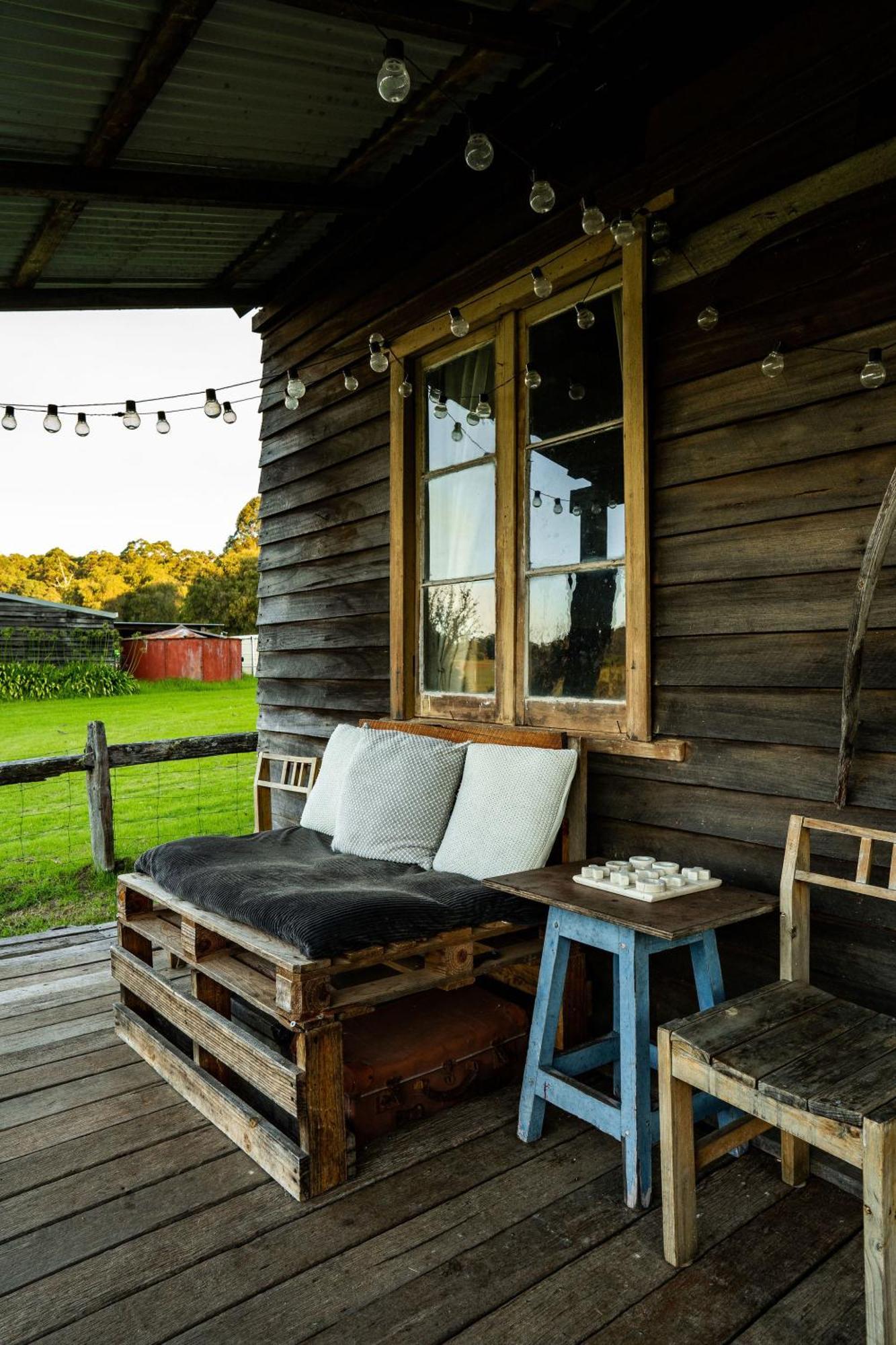 Cosy Farmstay: Green Cabin At Whispering Woods Beedelup Экстерьер фото